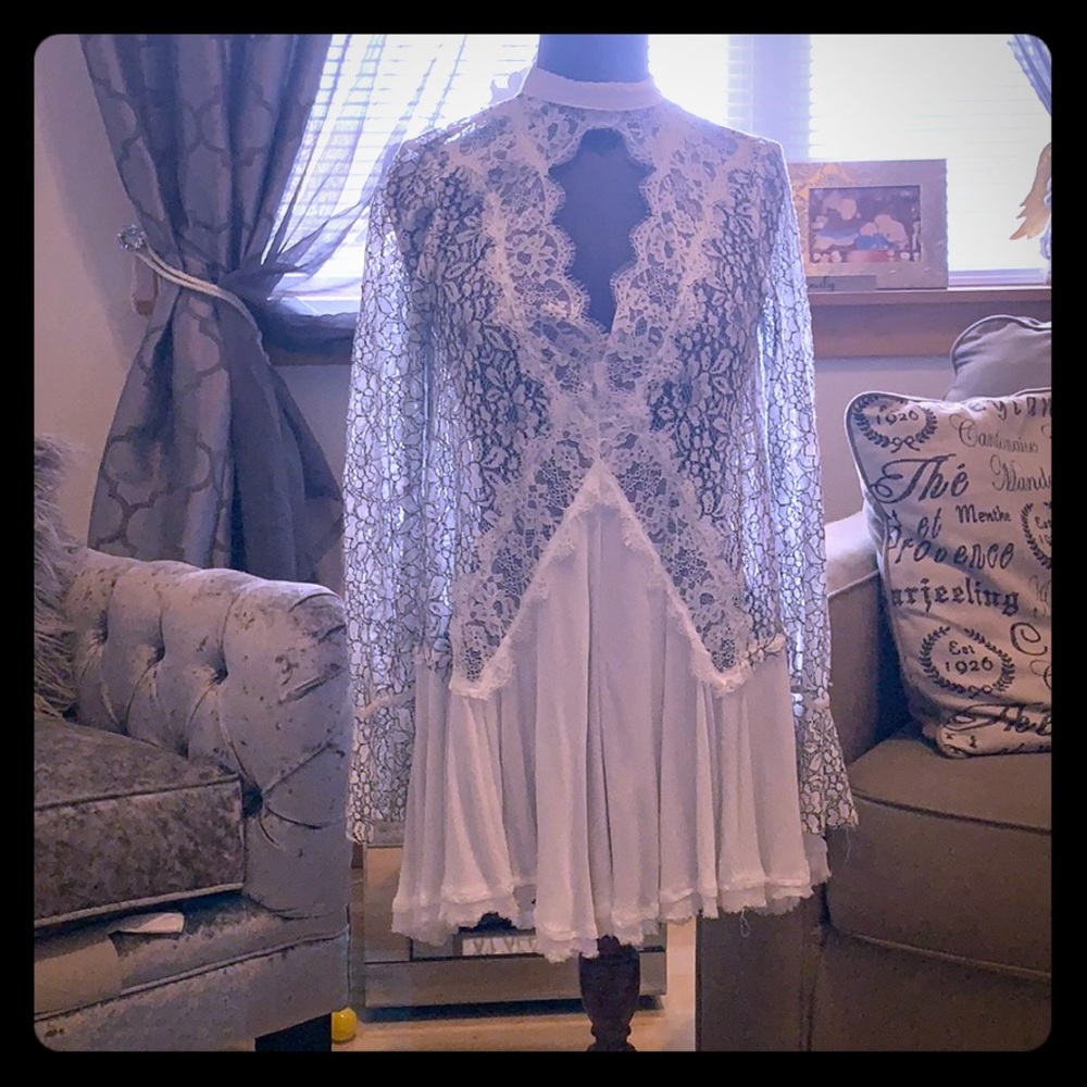 Free people M lace High Low Black White top - Picture 1 of 4